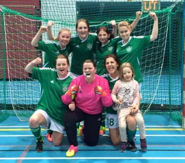 Trondheim B Bak fra venstre: Ingrid B. Aker, Elisabeth D. Kindt, Malin Zielinski og Iselin Hauge. Foran fra venstre: Kristin L. Johannessen, Tine V.