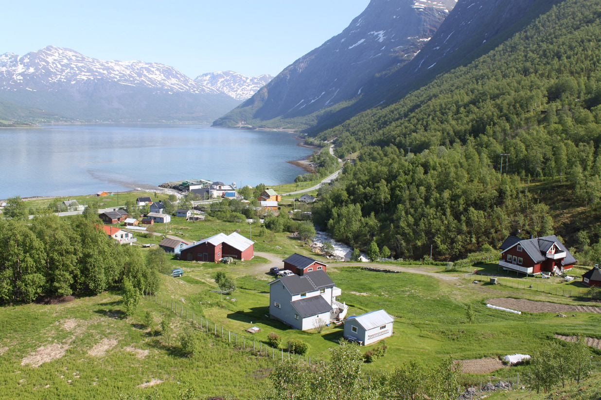 VEDLEGG TIL REGIONALE MILJØTILSKUDD FOR JORD- BRUKET I TROMS Nasjonalt og regionalt verdifulle kulturlandskap i Troms Under er det en oversikt over kulturlandskapsområder i Troms som er registrert