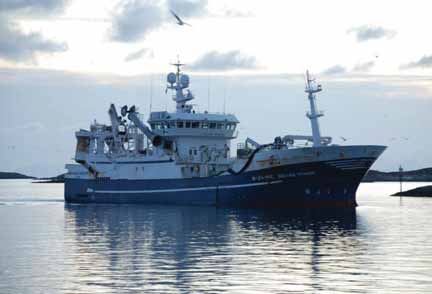 Havforskningsinstituttet skulle sørge for nødvendige dispensasjoner mht tråltillatelser, eventuelt søke om kvote til gjennomføring av praktiske fiskeforsøk.