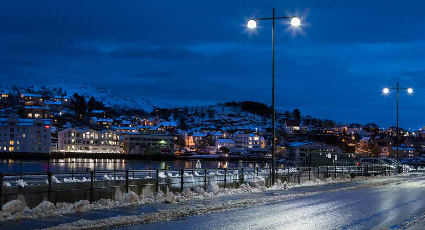 Ny lyskilde må hentes på lager eller kanskje bestilles, og vi må reise ut med lift en gang til, slå av strømmen i skapet og skifte deler, sier driftsingeniør Christian Henrik Toven ved Byingeniørens