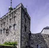 Bergen in the Middle Ages on foot Trade, church and king The walking tour begins at.