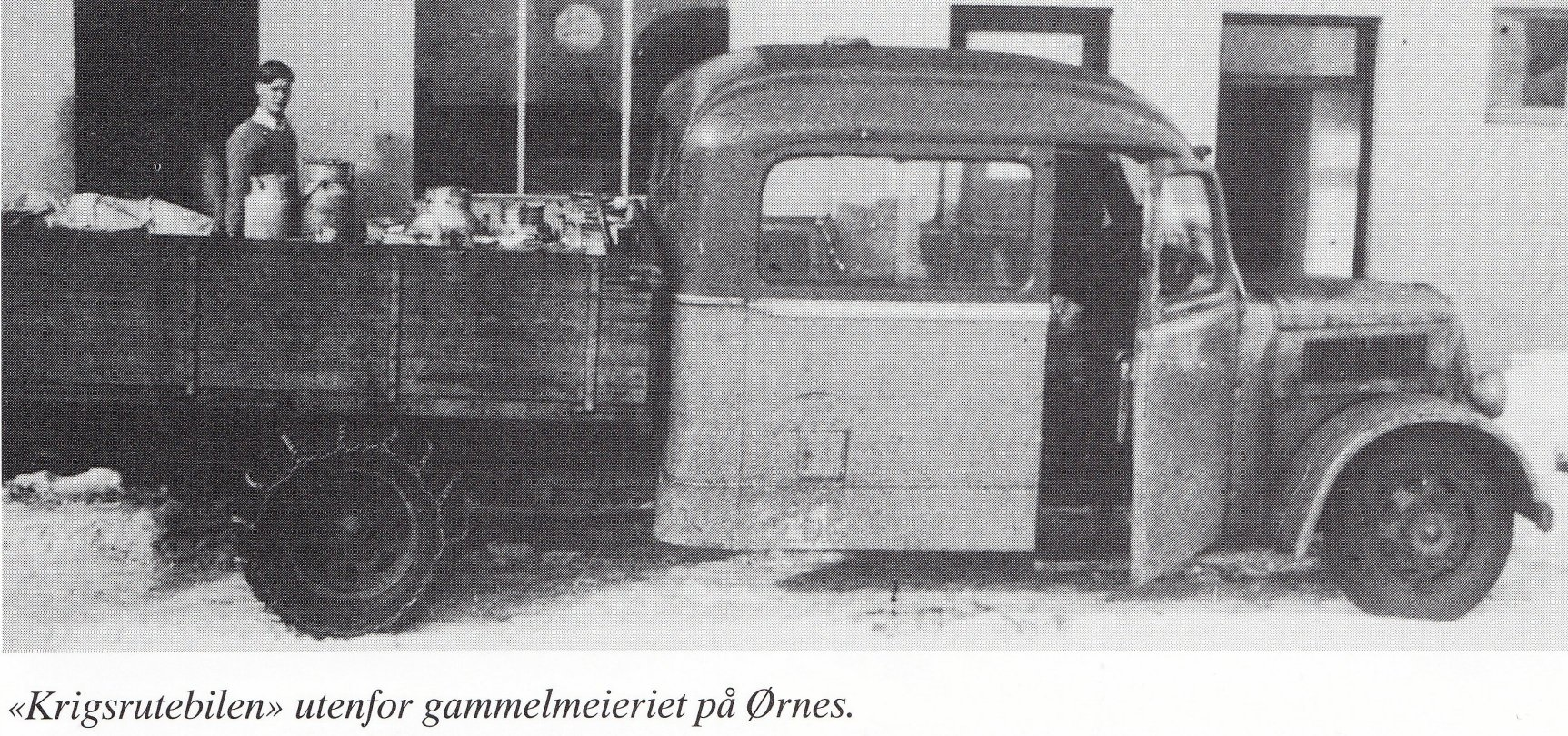 I 1940 kom krigen og la en demper på utviklingen av rutebilselskapet. Men det må likevel nevnes at folk fortsatt reiste med bussen. John P.