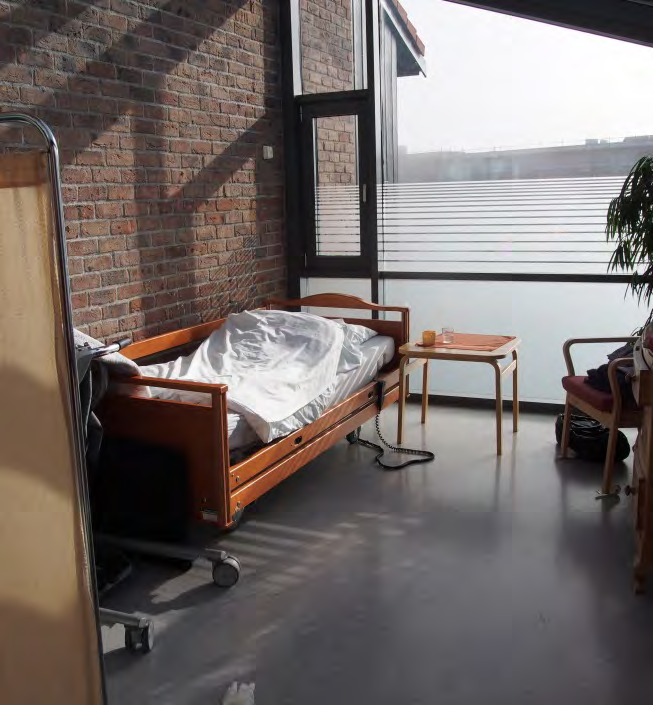 Vi har god nytte av rom som kan brukes til flere formål, her stue eller «kriserom» Foto: Silje Strøm Solberg Bygget er veldig fleksibelt. Særlig kafé og storstuearealet er bra.