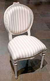 Gustavianische Stühle in 10