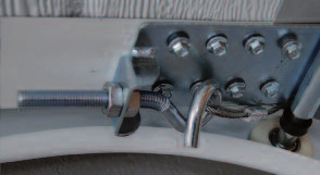 Test porten manuelt, stram eller slakk fjæren en ¼ til ½ omdreining til porten balanserer.