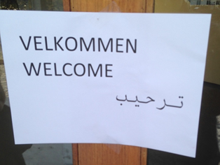 Familietreff for flyktninger på Borre menighetshus Onsdager kl. 15-17 har vi åpnet Borre menighetshus for flyktningfamilier som bor på akuttmottaket på Horten Næringshotell.