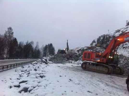 Prosjektinfo Været stikker litt kjepper i hjula for oss nå om dagen, men vi fokuserer på å arbeide sikkert og effektivt også under dårlige forhold.