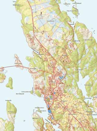 Idrettsanlegg og ungdomskule ligg ca 2 km frå planområdet. Avstand til ferjesambanda i kommunen er 4 km til Hufthamar med samband mot nord og 14 km til Husavik som har samband mot sør. 5.