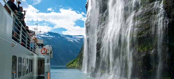 TURISTRUTE GEIRANGER HELLESYLT Overfartstid: Ca 65 min. Heile sesongen 1. mai 30. september Berre høgsesongen 1. juni 31.