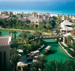 JUMEIRAH BEACH Dar El Masyaf Madinat Jumeirah 5* Lux Dar Al Masyaf hotel se našao u samom vrhu liste Five Star Alliance kao najbolji hotel za decu u Dubaiju i ujedno