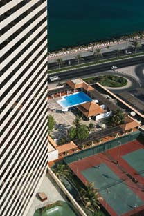 DEIRA Hyatt Regency Dubai 5* Ovaj moderno i luksuzno opremljen hotel nalazi se u Deiri, na renoviranoj promenadi.