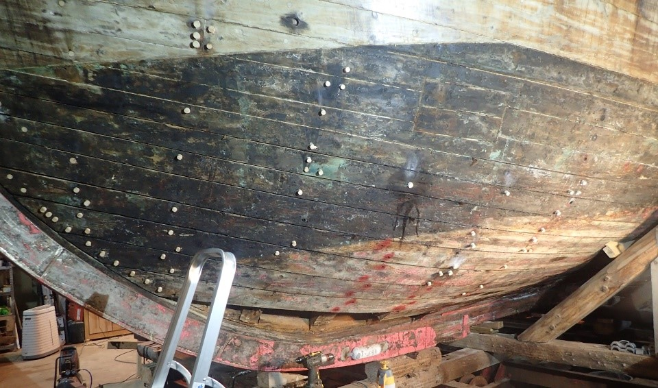 originale planker, oppussing av båten på sekstitallet og reparasjoner senere.