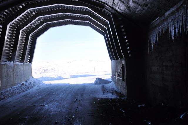 1 Innledning 1.1 TILTAKSBESKRIVELSE Steinfjelltunellen skal totalrenoveres med nytt lysanlegg og stedvis tverrsnittsutvidelse.
