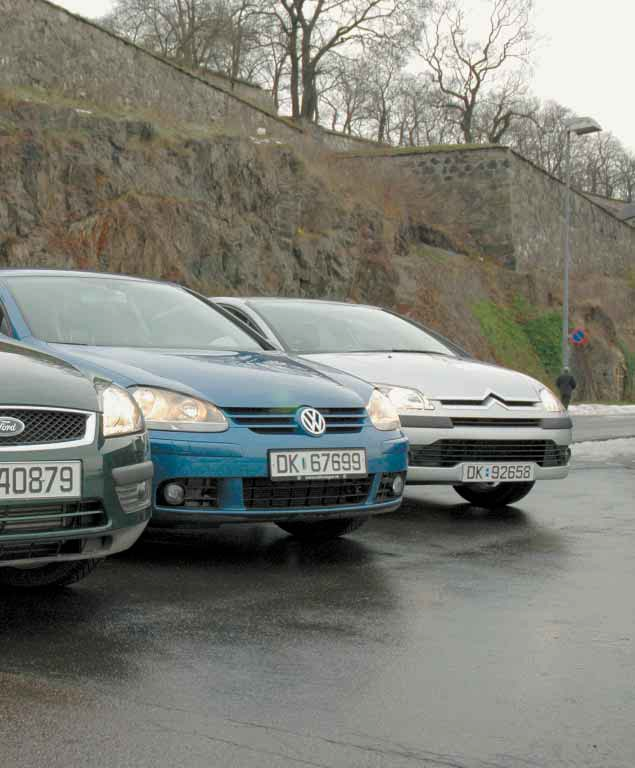 BIL test Nr 413 MPAKTKLASSEN Trygve Bæra Citroën C4 er en spennende nykommer, den etterfølger Xsara og byr på et friskt og moderne førermiljø.