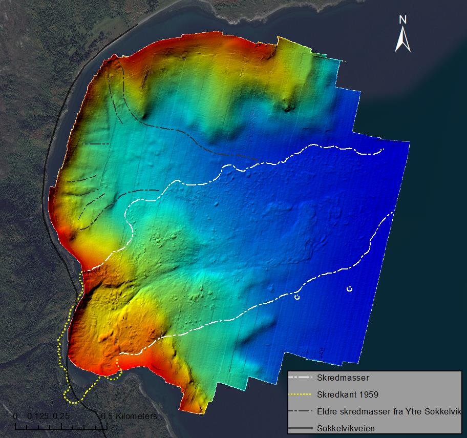 3.5 Sjøbunnsanalyse etter skredet Batymetri fra fjorden utenfor Indre og Ytre Sokkelvik viser at store arealer er berørt av skredet.