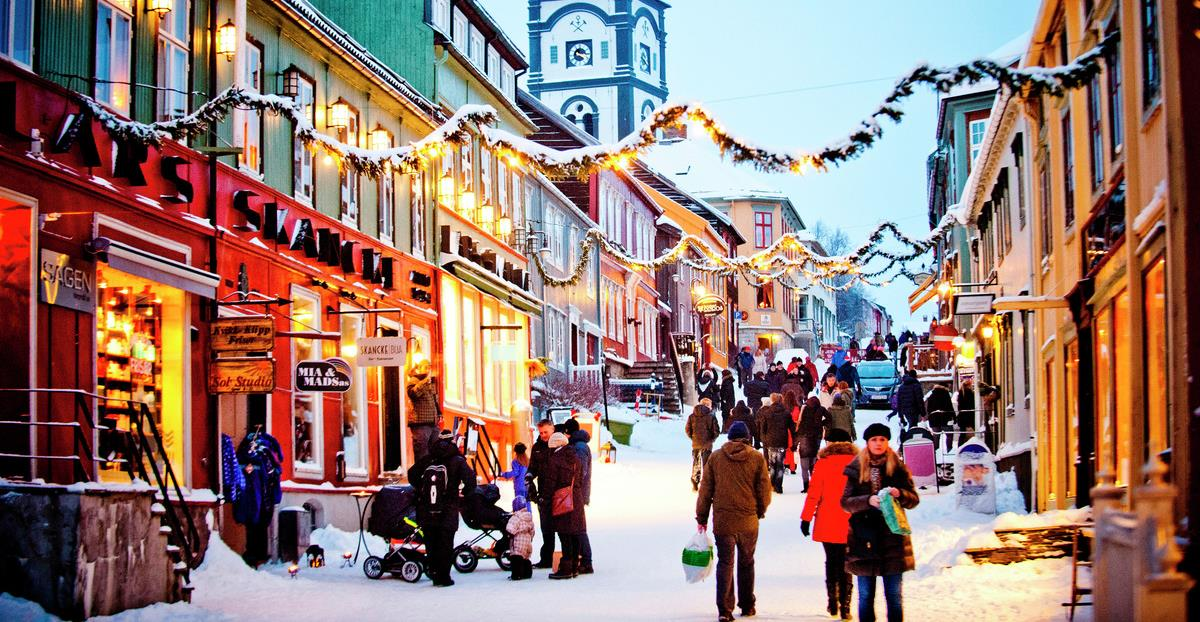 TRØNDELAG TURISTER I VINTERSESONGEN