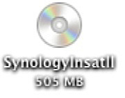For Mac OS X 1 Sett installasjonsdisken inn i datamaskinen, og dobbeltklikk deretter på SynologyInstall-ikonet på skrivebordet.