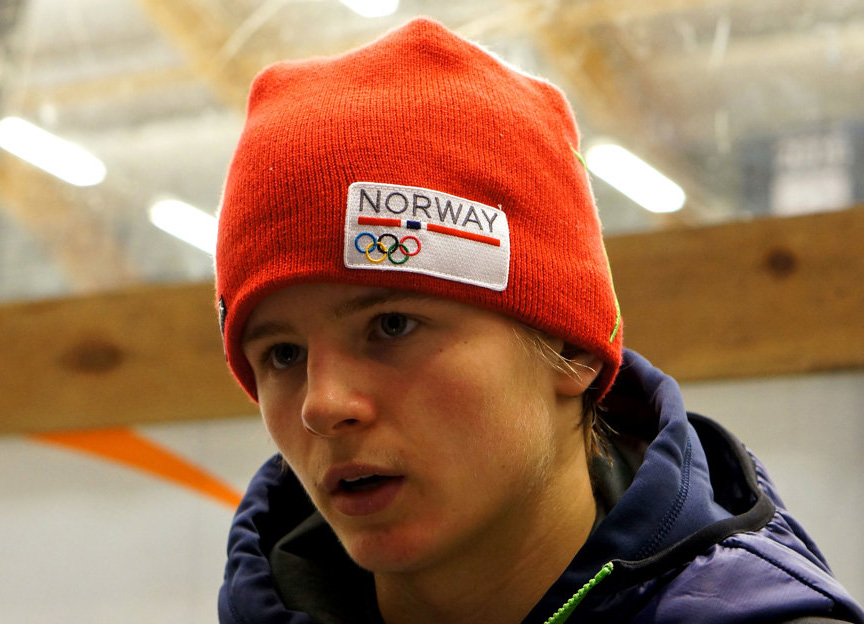 ishockeyferdigheter, eks skøytegåing, pckkontroll, pasninger, skdd) Det ble en poplær konkrranse for tilskerne, og om våre ikke nådde medaljeplass, så ble Millie Rose Sirm nr 4 i jenteklassen, og