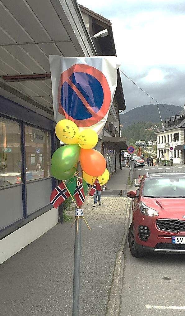 Søknaden skal inneholde c) beskrivelse av strekningen og start- og målområde med vedlagt kart og forslag til skiltplan Søknaden MÅ inneholde kart som tydelig viser ritt-trasèen.