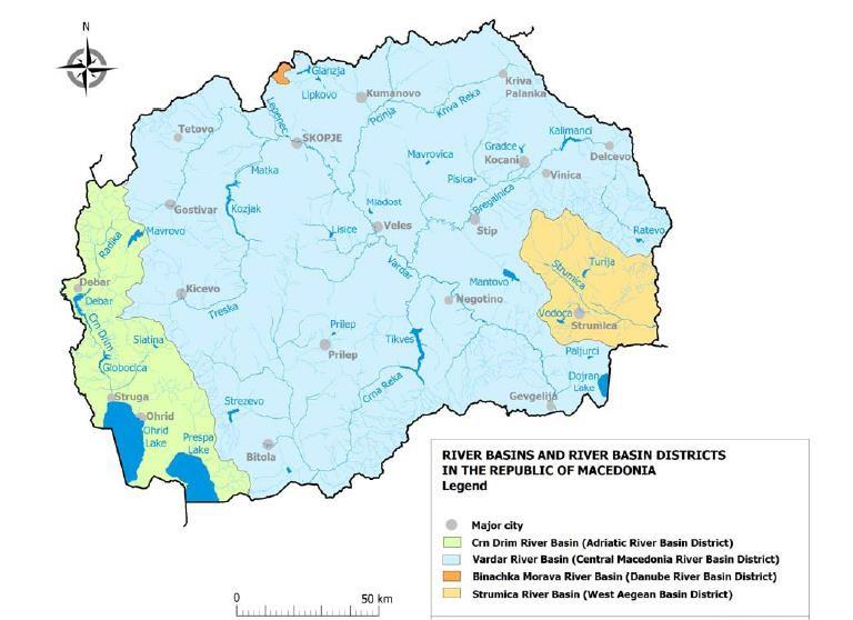 промени. Целосниот извештај е достапен на: http://www.unfccc.org.mk/default.aspx?lcid=259 Површинските води се најважниот дел од екосистемите во Република Македонија.