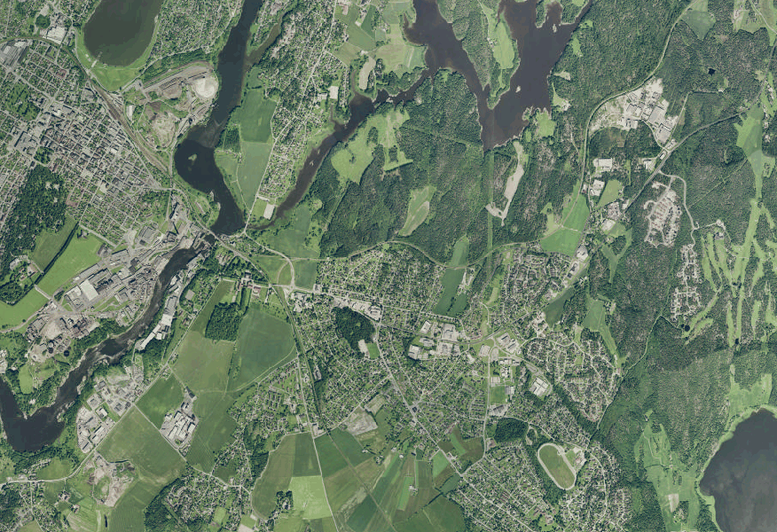 eies av Østfold fylkeskommune og 13 av fylkets 18 kommuner, deriblant Sarpsborg kommune.