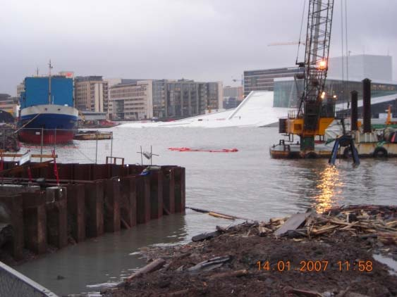 Videre er det rapportert om høyt innhold av finpartiklulært materiale i utpumpet vann fra byggegrop den 10.01.08 (Figur 2).