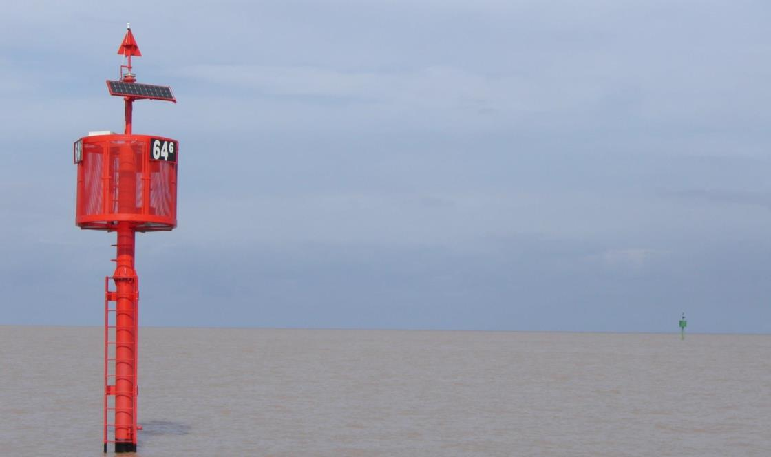 Figur 3: Signalsystem på Rio de la Plata (foto: Hydrovia). Så langt i 2016 har det foregått mer vedlikeholdsmudring enn noensinne tidligere.