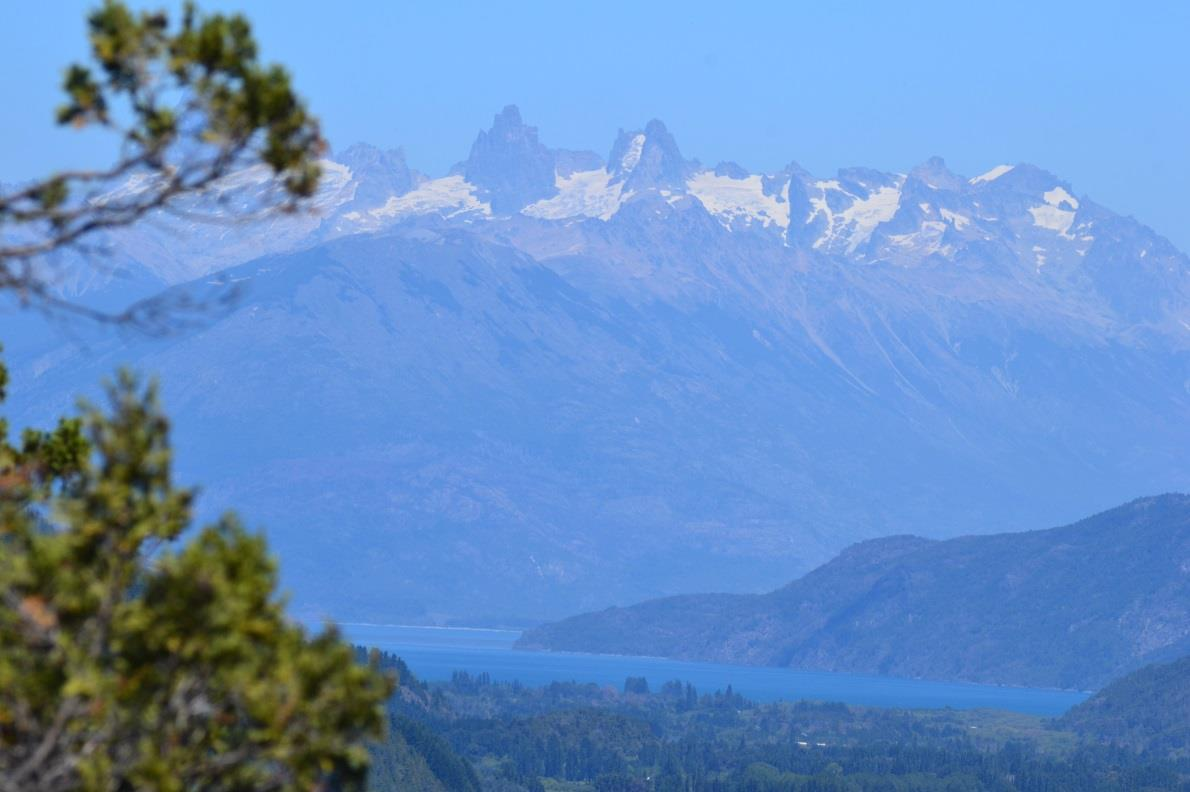 Bariloche og El Bolson Et av de mest kjente områdene i Argentina er fjellområdet Patagonia som ligger i den sørlige delen av landet mellom Argentina og Chile.
