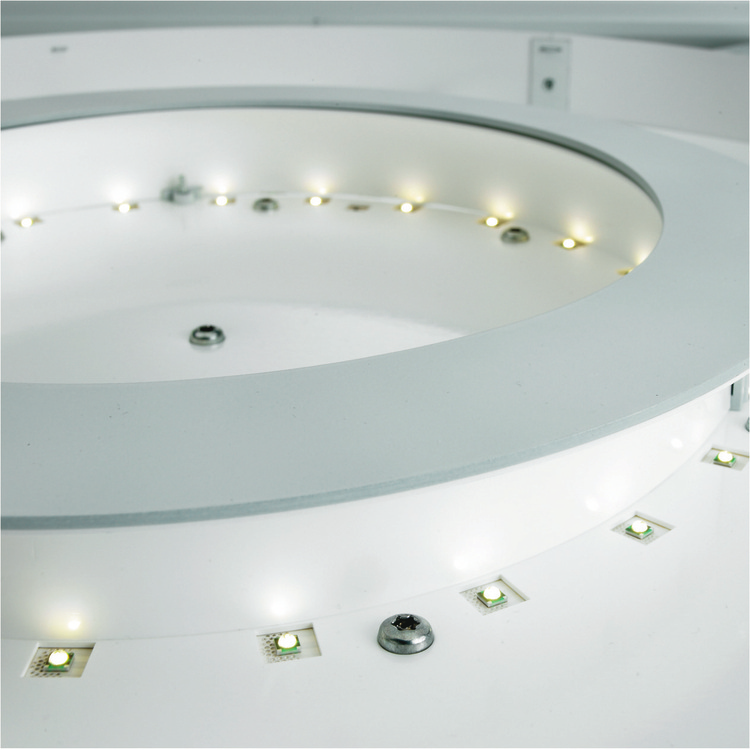 DayZone BBS560 recessed LED luminaire