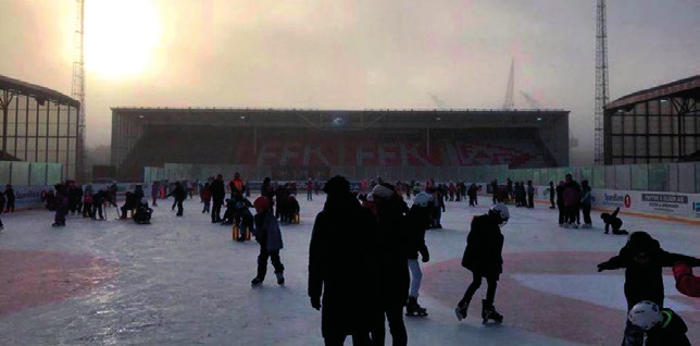 FREDRIKSTAD Gresset var blitt til skøyteis på Fredrikstad stadion 20-29 januar når Winter Classics ble arrangert i byen.