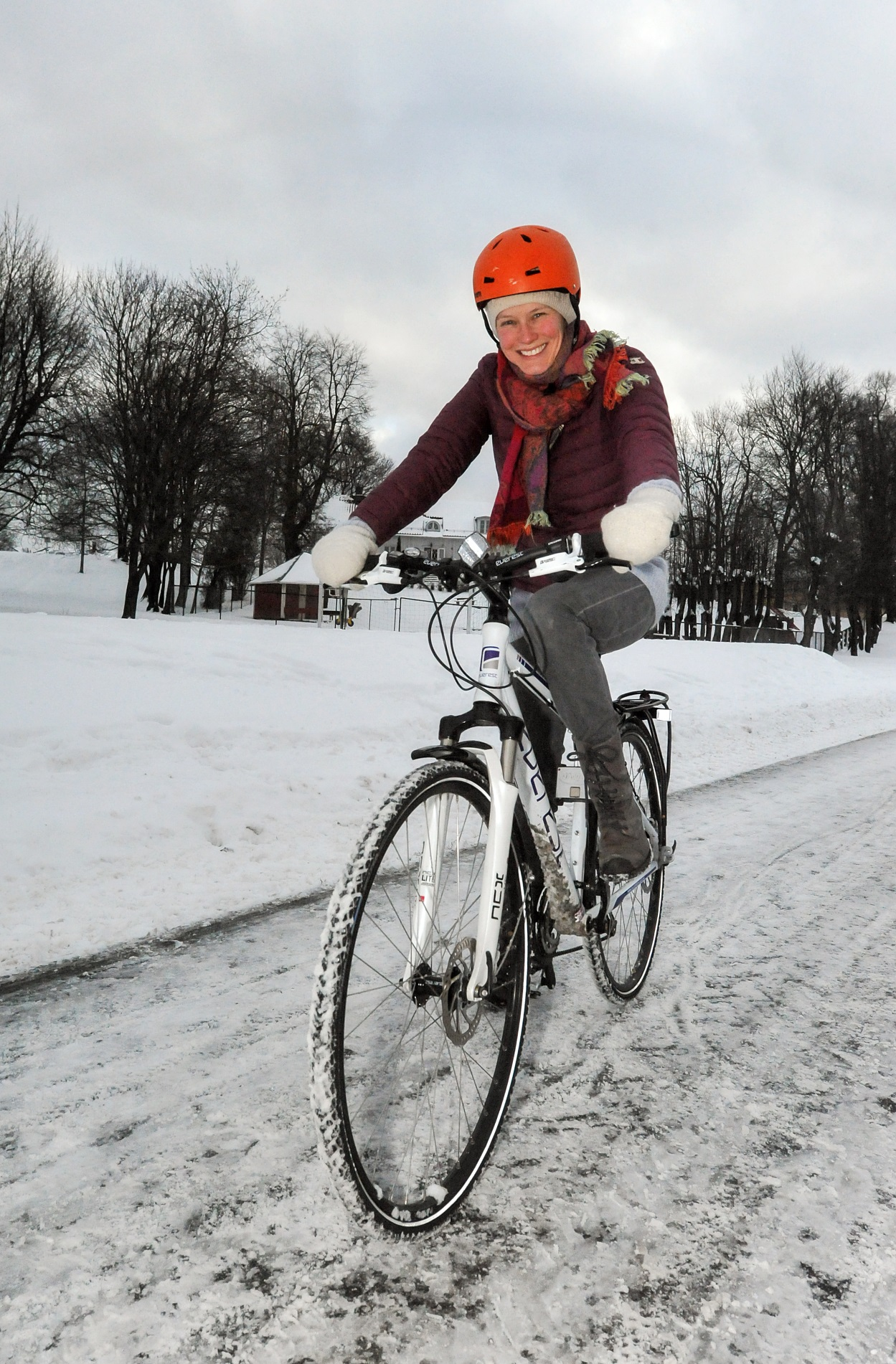 Foto: Knut Opeide Inneværende Nasjonal transportplan 8 % andel sykling av alle reiser innen 2023 10-20 % i