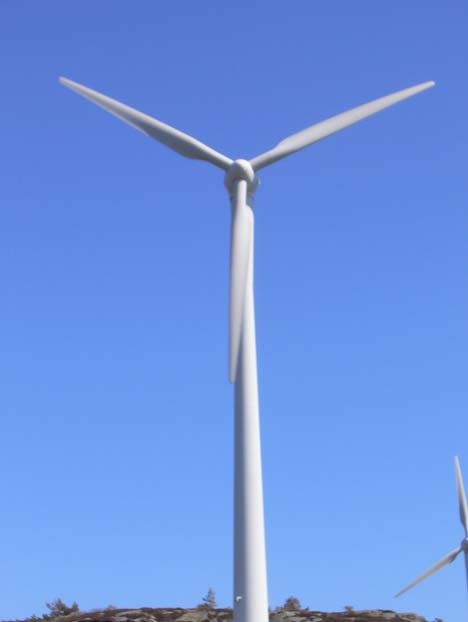 18 4 UTBYGGINGSPLANENE 4.1 0-alternativet Dagens bruk av området opprettholdes 4.2 Vindkraftverket Området for er vurdert ved hjelp av vindkart og ulike teoretiske vindanalysemodeller og vindmålinger.