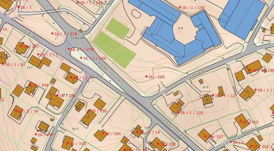 4 Oversikt over eiendommer. 2.3 Tidligere vedtak i saken Saken har ikke vært til behandling. 2.4 Utbyggingsavtaler Ingen. Dette vil bli gjort internt i Vestvågøy kommune. 2.5 Krav om konsekvensutredning Planen er vurdert etter Forskrift om konsekvensutredning for planer etter plan- og bygningsloven (KU) jf.