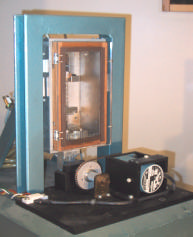 22. Høgfrekvens (100 10 000 Hz) viskoelastometer Dette er et unikt ikke-kommersielt rheometer for måling av visoelastisitet til nanopartikkelsystemer for 10 jamt fordelte resonansfrekvenser (høy-q) i