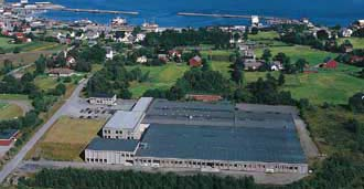 I tillegg er noen av Utgård-modellene inkludert i Ekornes -kolleksjonen. I løpet av 1996 ble investeringene ved fabrikkanlegget på Stranda ferdigstilt.