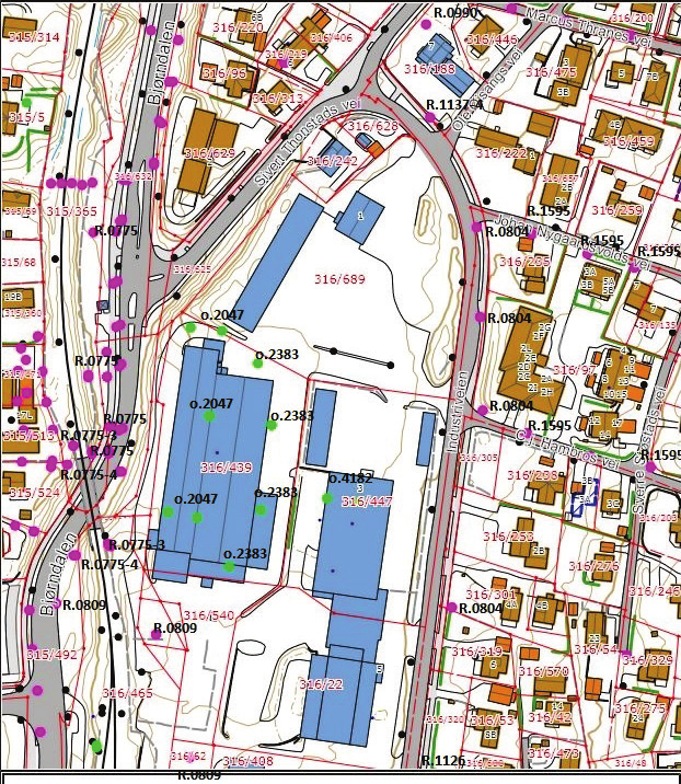 Dokumentnr.: 20150336-01-R Dato: 2015-07-09 Rev.nr.: 0 Side: 4 Figur 4 Boringer i området med henvisning til rapport (kart fra www.trondheimkommune.no) Aktuelle rapporter med grunnundersøkelser er: R.