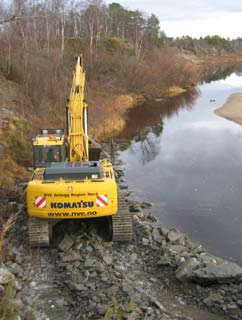 Norges vassdrags- og energidirektorat, Region Nord Tiltaksnummer og -navn: 9264 Karasjohka ved Vajamokhi Kommune/fylke: Karasjok, Finnmark Tidsrom: 2006 Entreprenør: NVE Anlegg Region Nord