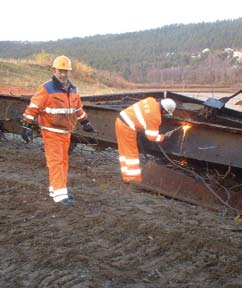 Norges vassdrags- og energidirektorat, Region Nord Tiltaksnummer og -navn: 10095 Fjerning av brurester i Karasjohka Kommune/fylke: Karasjok, Finnmark Tidsrom: 2006 Entreprenør: NVE Anlegg Region Nord