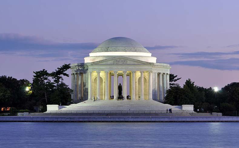 Steinene på Jefferson Memorial forvitrer