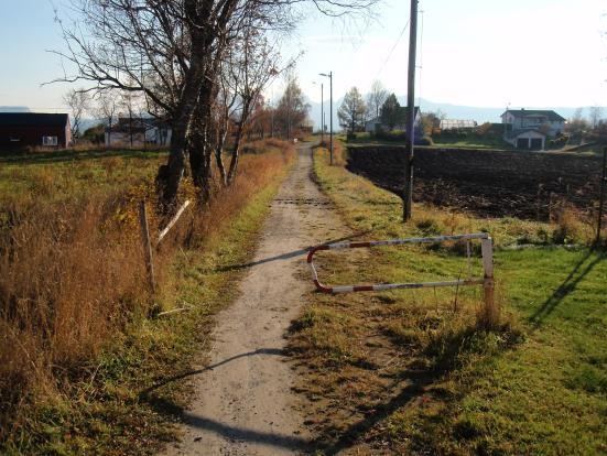 Det ble ikke gjennomført befaringer mens det var mørkt, men bommen er trolig vanskelig å få øye på i mørket.