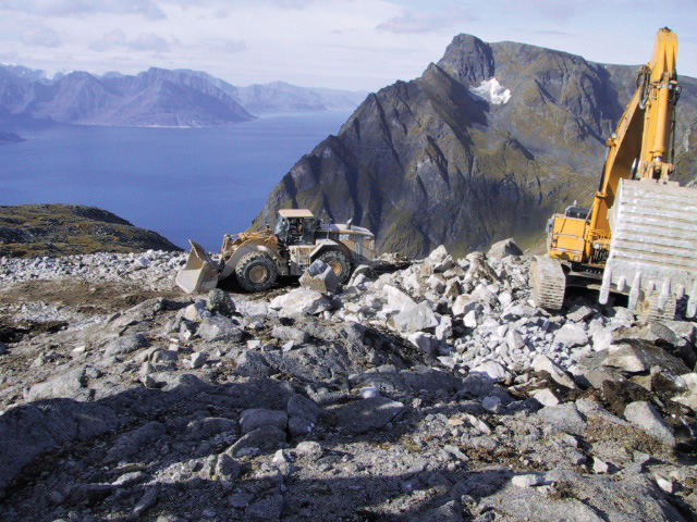 Tema med behov for tverrfaglig samarbeid og økt innsats: Utnyttelse av mineralske overskuddsmasser Bærekraftig deponering av overskuddsmasser fra norsk bergindustri Det ligger store verdier i norske