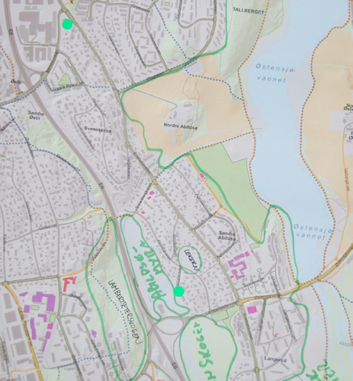 Turvegforbindelse fra Brannfjell til Enebakkveien (9). Nye forbindelser og bedre tilrettelegging? 9 B 9 A Dagens kryssing Raschs vei - Smedbergveien er smal (A).