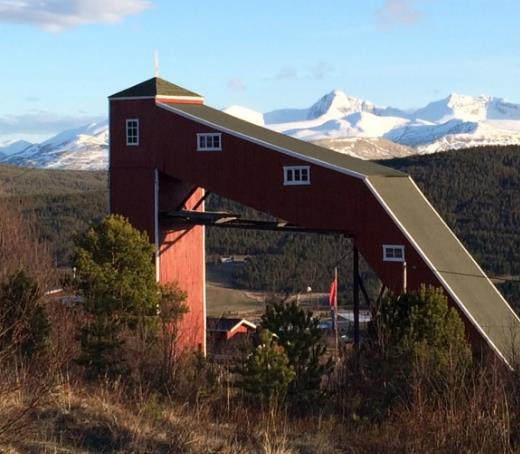 Miljøteknologi Case: Folldal gruver PERIODE 2014-2015 LAND NORGE, RØROS PROSJEKTLEDER MARIANNE KVENNÅS SAMARBEIDSPARTNER MILJØ- DIREKTORATET Folldal Verk leverte kobber, sink og svovel i over 200 år.