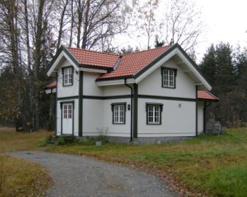 Den ene er Myklebø som omfatter Bøbyen og altså er sentral. Den andre, Øvre Bø, ligger mer perifert mot kommunegrensa i vest, men i det sentrale dalføret.