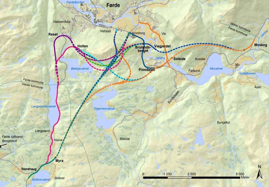 4. Tiltaket sin verknad 4.1. Utgreidde alternativ Det er utgreidd i alt 14 alternativ for E39 for strekninga frå krysset med fv. 57 på Storehaug til litt aust for kryss med fv. 13 på Moskog, jfr. fig.