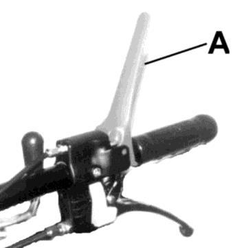 8 Ref. A ), velg hastighet med gir velgeren (Pict. 4 Ref. A ), sakte slipp koblingshendelen (Ref. A ), frigjør fra trykkknappen (Pict. 8 Ref. B ). For å starte knivbjelken, trykk ned hendelen (Pict.