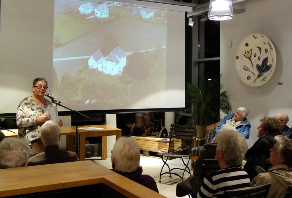 26. mars: Dr. Gjerdsjø Det ble et eventyrlig oppmøte der bortimot 120 mennesker fylte kaféen og biblioteket på Kulturtorvet til randen, og dette på et årsmøte.