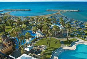 2 HOTELL LORDOS BEACH HOTEL **** Makariou III 45 6017 Larnaca Godt hotell