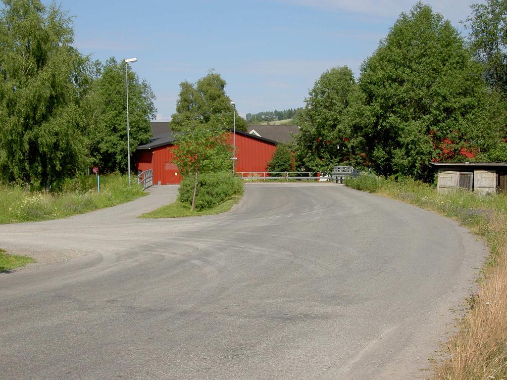 Vegstasjon / Grøntområde (angitt bebyggelse i kombinasjon med andre hovedformål) Området er i dag benyttet til kommunens vegstasjon.