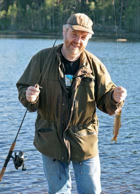 Vi er veldig godt fornøyde med vannene våre her nå, forteller Gunnar Lund og Johan Jahren. Det er jevnt over godt fiske i alle vannene vi kalker, og mange vann har stor, pen ørret.